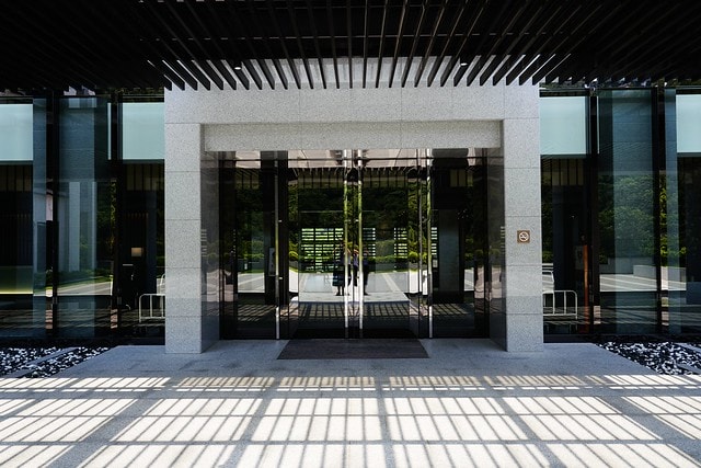 20251102-liz4p 20251102-liz4p