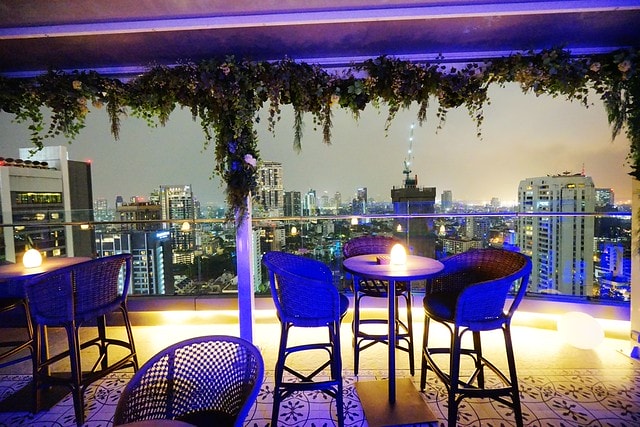 20251102-nxz1i 20251102-nxz1i