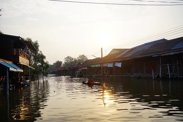 20251102-qhspg 20251102-qhspg