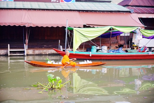 20251102-tfqpz 20251102-tfqpz