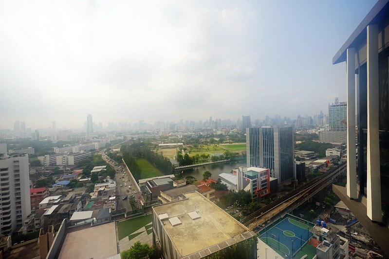 20251102-v0e2m 20251102-v0e2m