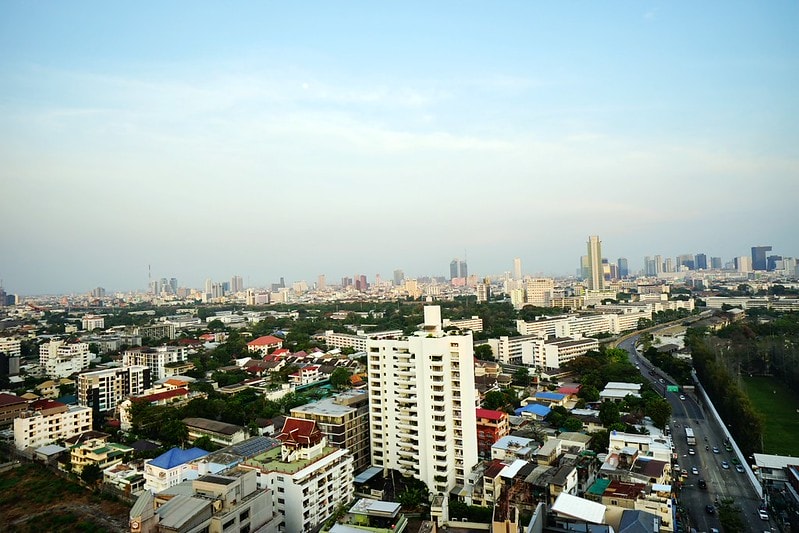 20251102-zeyq9 20251102-zeyq9