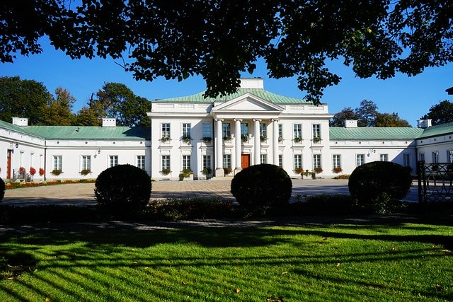 20251102-56q4v 20251102-56q4v