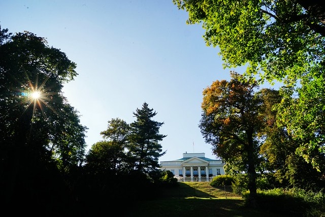 20251102-5ub6o 20251102-5ub6o