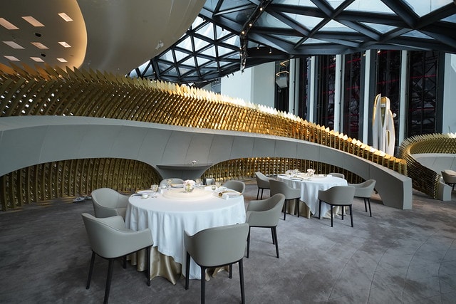 20251102-e2z5w 20251102-e2z5w