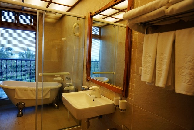 20251102-um0ao 20251102-um0ao