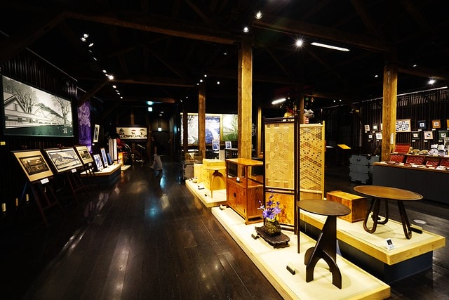 20251102-1hqnk 20251102-1hqnk