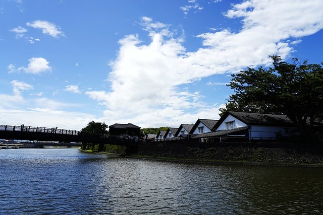 20251102-a3j6x 20251102-a3j6x