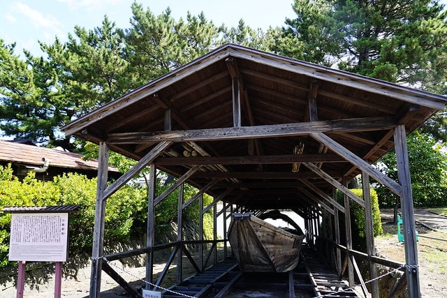 20251102-c12lq 20251102-c12lq