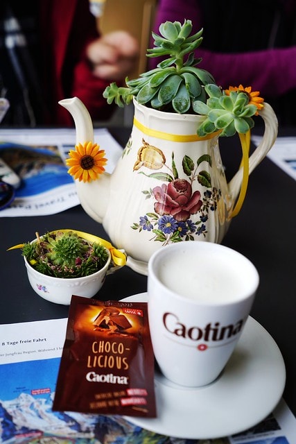 20251102-iakzq 20251102-iakzq