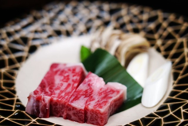 20251102-u8m81 20251102-u8m81