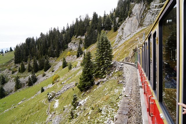 20251102-xcb4g 20251102-xcb4g