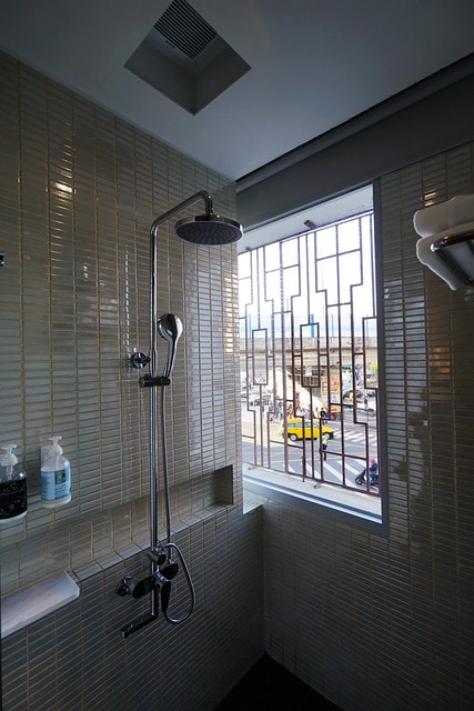 20251102-68ydh 20251102-68ydh