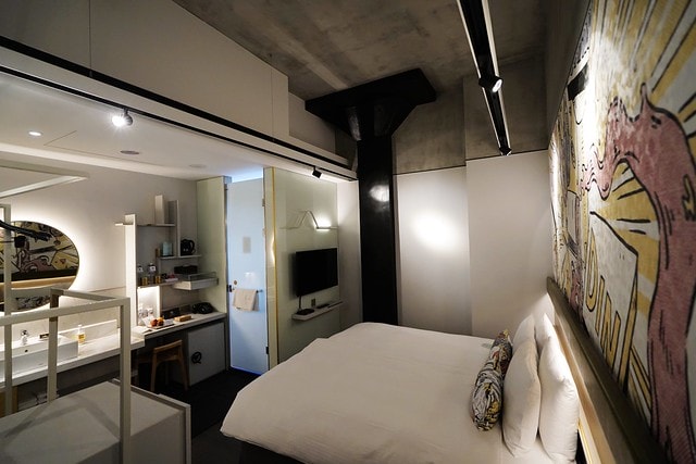 20251102-i9mzm 20251102-i9mzm