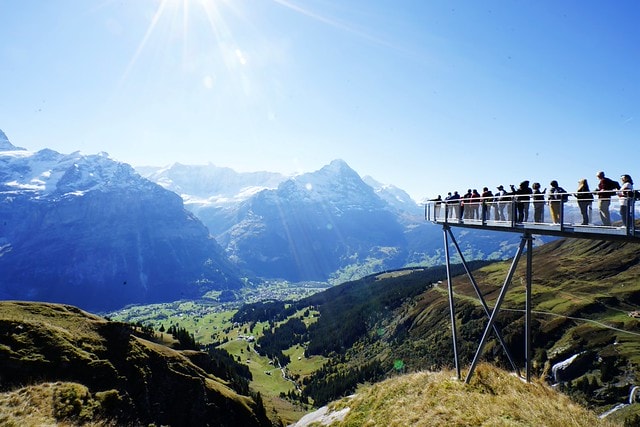 20251102-x61k4 20251102-x61k4