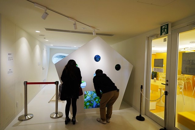 20251102-4ejm6 20251102-4ejm6