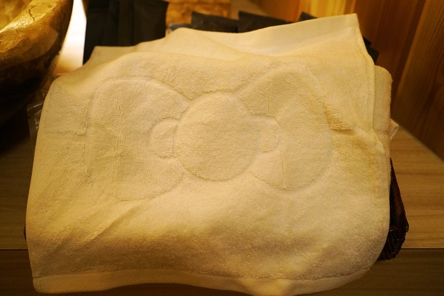 20251102-8esey 20251102-8esey