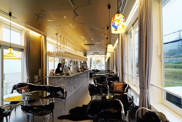 20251102-qj1r0 20251102-qj1r0