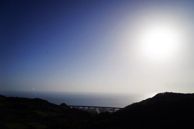 20251102-qp0m2 20251102-qp0m2