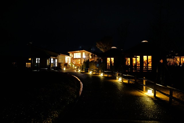 20251102-v18gk 20251102-v18gk