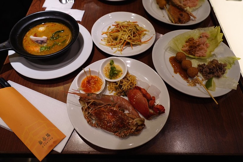 20251102-fb057 20251102-fb057