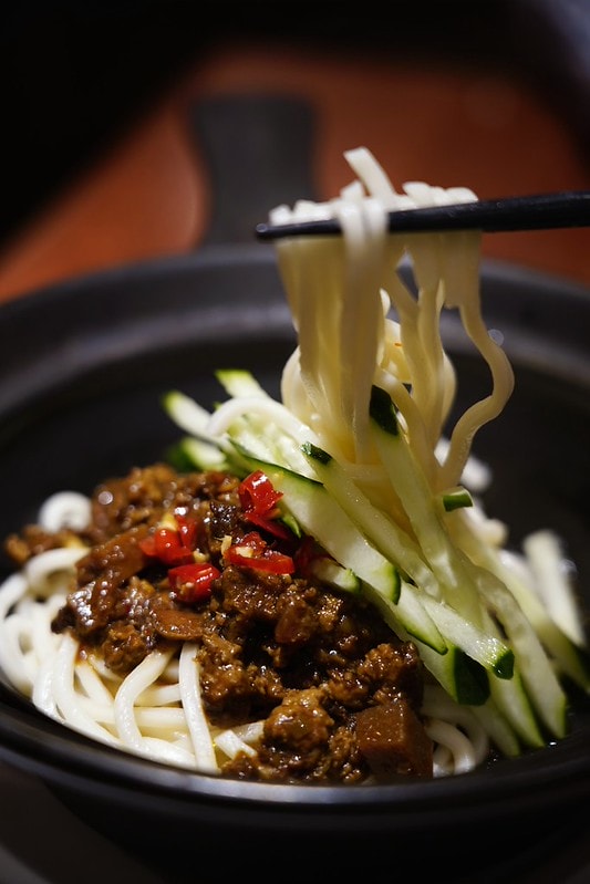 20251102-v7q7t 20251102-v7q7t