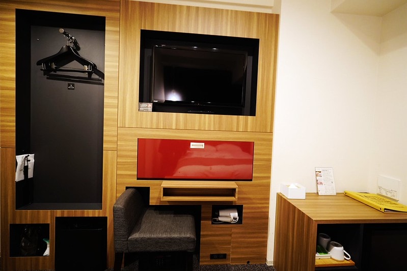 20251102-f698p 20251102-f698p