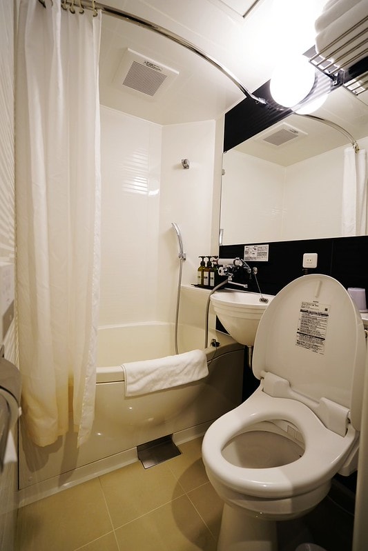 20251102-gnt84 20251102-gnt84