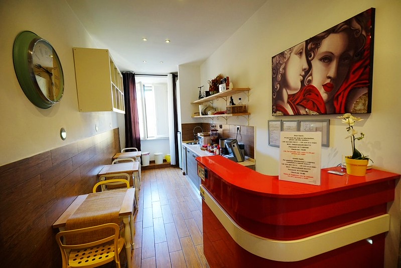 20251102-m9tuj 20251102-m9tuj