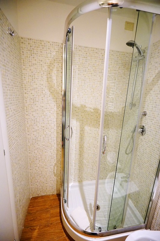 20251102-ua73b 20251102-ua73b