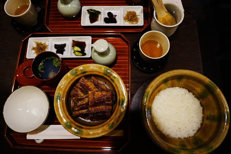 20251102-3sn3x 20251102-3sn3x