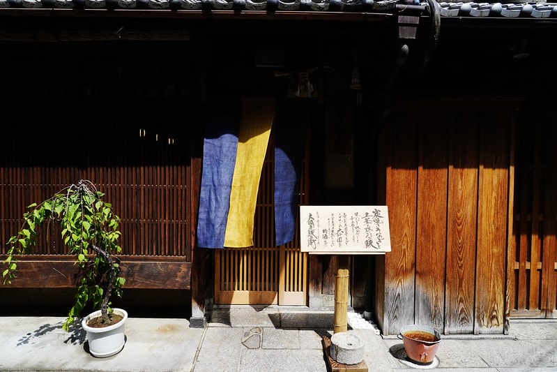 20251102-cqe5n 20251102-cqe5n