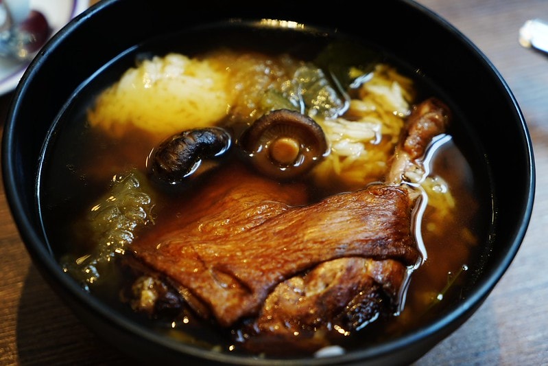 20251102-0bmxi 20251102-0bmxi