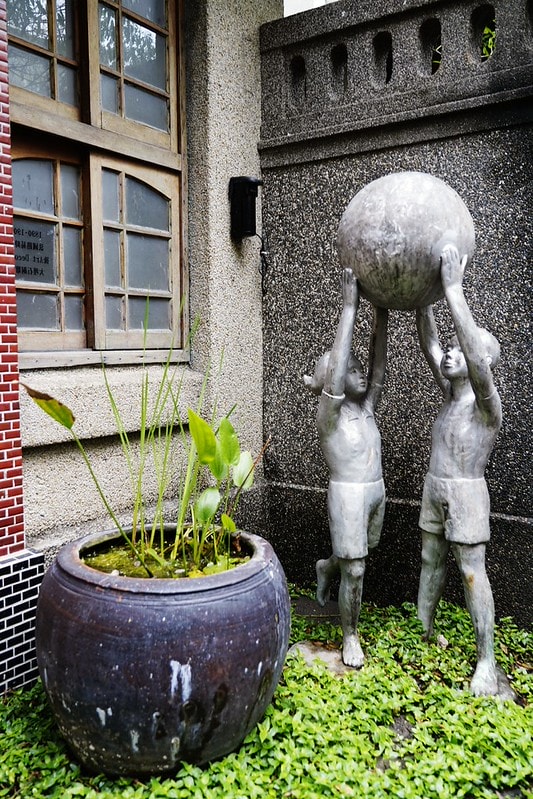 20251102-jr89o 20251102-jr89o