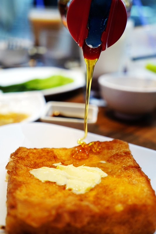 20251102-m5yiz 20251102-m5yiz