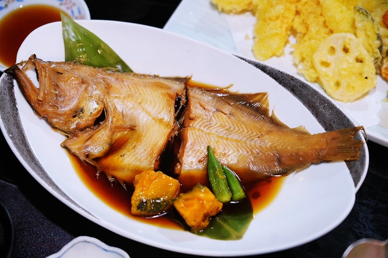 20251102-4g2yz 20251102-4g2yz