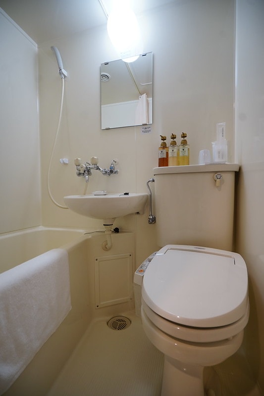 20251102-f81mc 20251102-f81mc