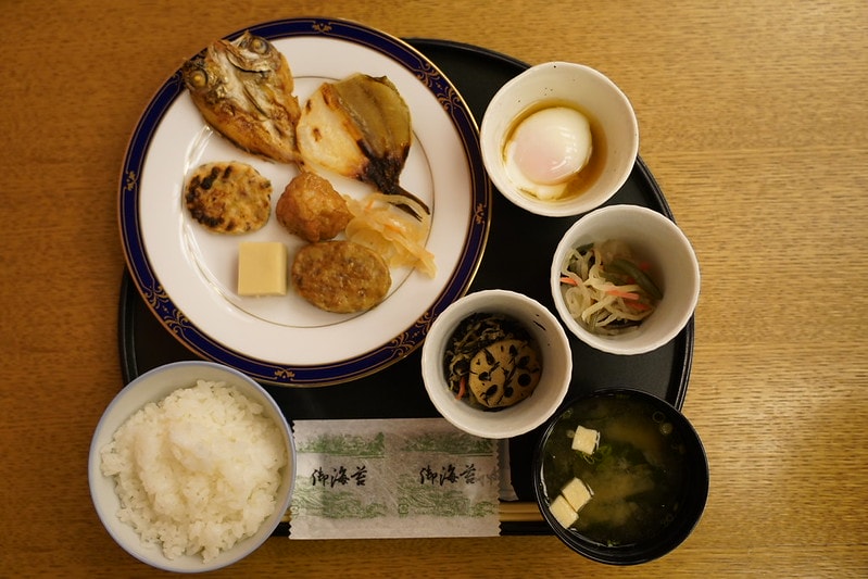 20251102-jhzlo 20251102-jhzlo