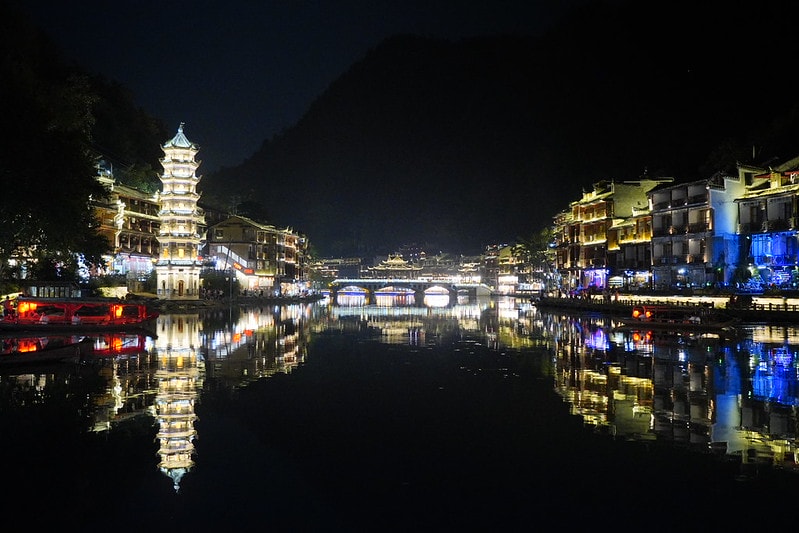 20251102-181sy 20251102-181sy