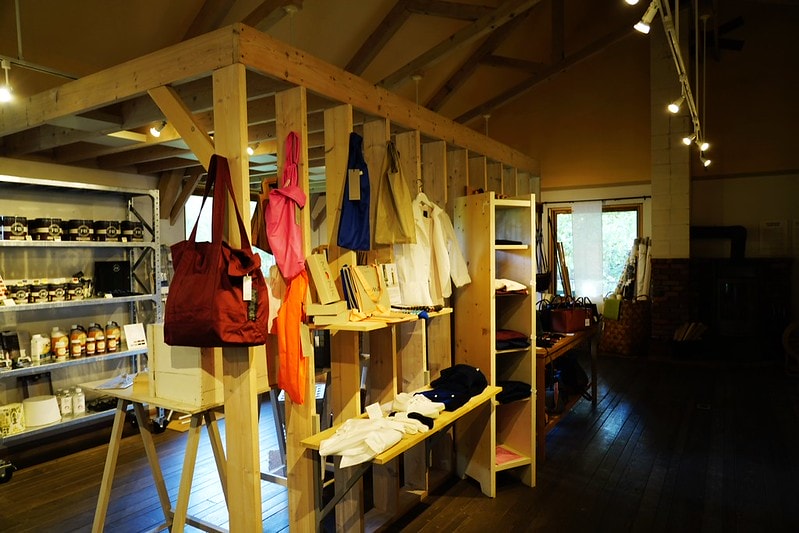 20251102-4g7b8 20251102-4g7b8