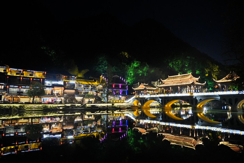 20251102-4k32l 20251102-4k32l