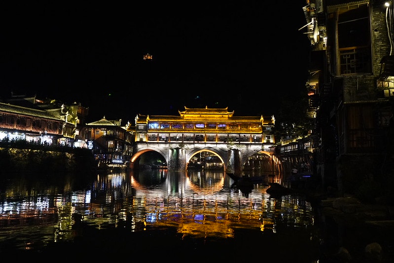 20251102-g1esk 20251102-g1esk