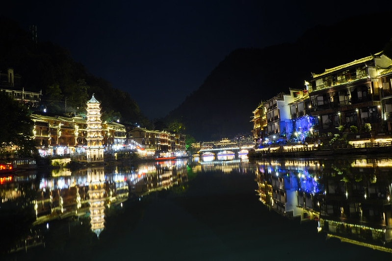 20251102-q3bnh 20251102-q3bnh