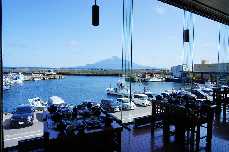 20251102-r8f2b 20251102-r8f2b