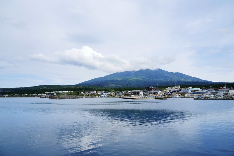 20251102-kqhos 20251102-kqhos