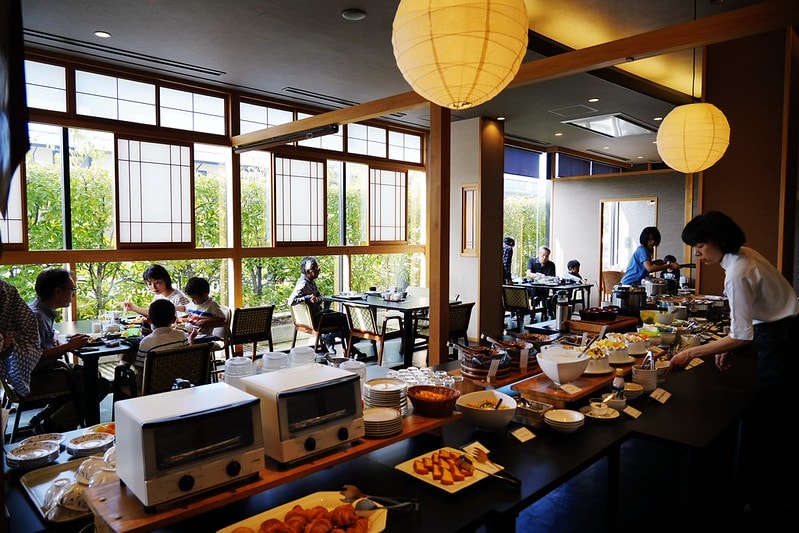 20251102-l074u 20251102-l074u