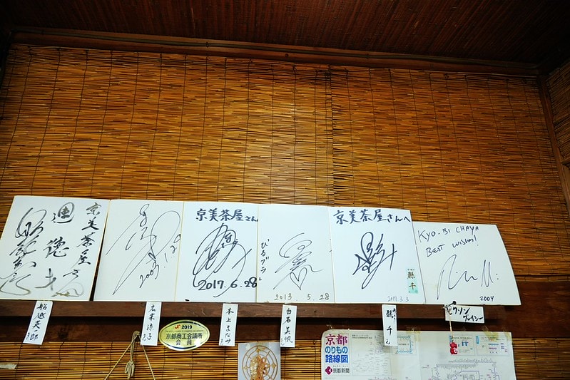 20251102-pxloq 20251102-pxloq