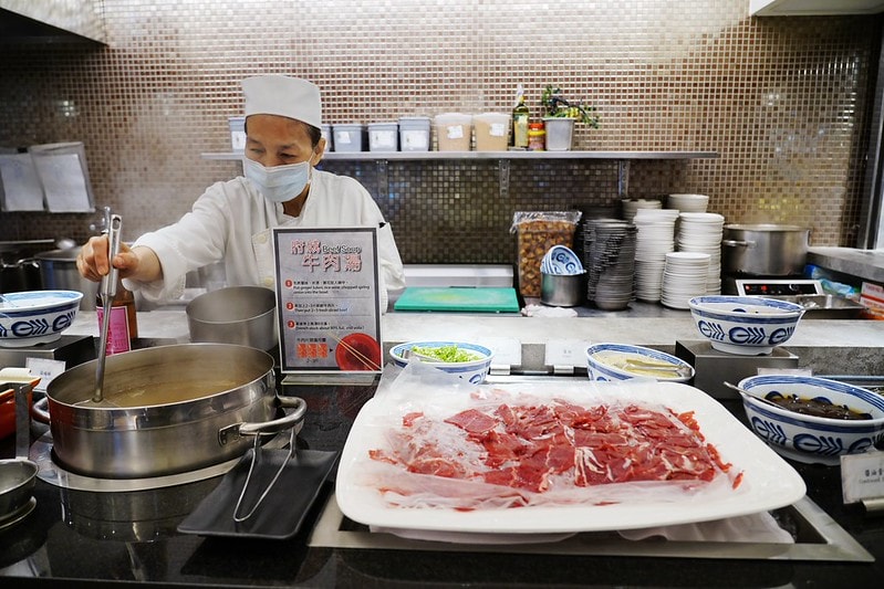 20251102-eo8oc 20251102-eo8oc