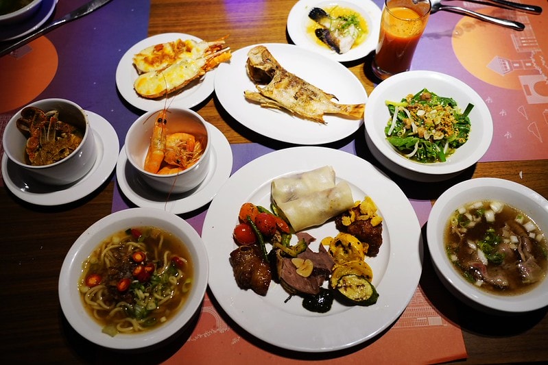 20251102-835xe 20251102-835xe