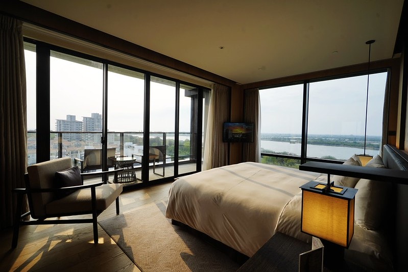 20251102-eyj3p 20251102-eyj3p